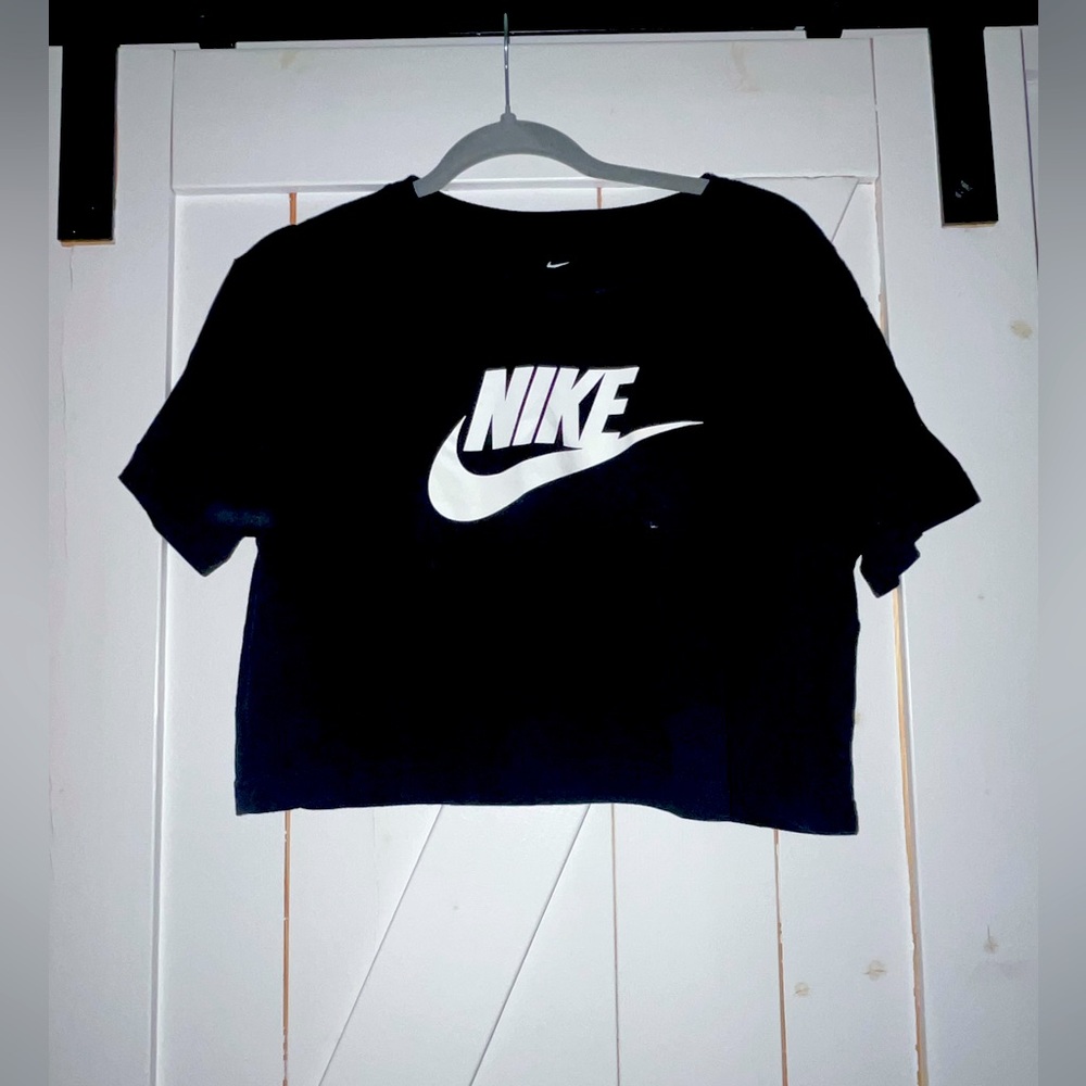 Nike Cropped Tshirt